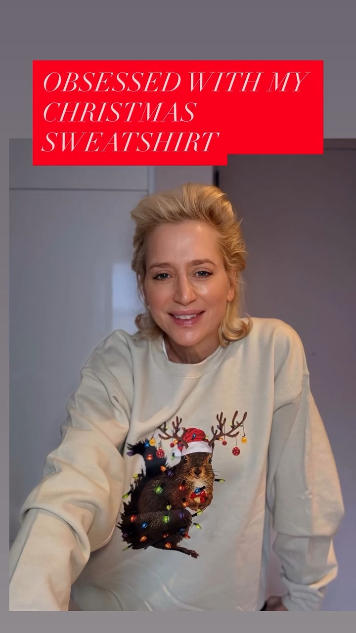 Obsessed with my Christmas sweatshirt! 🎄✨❤️ 

 #LTKgrwm #LTKootd