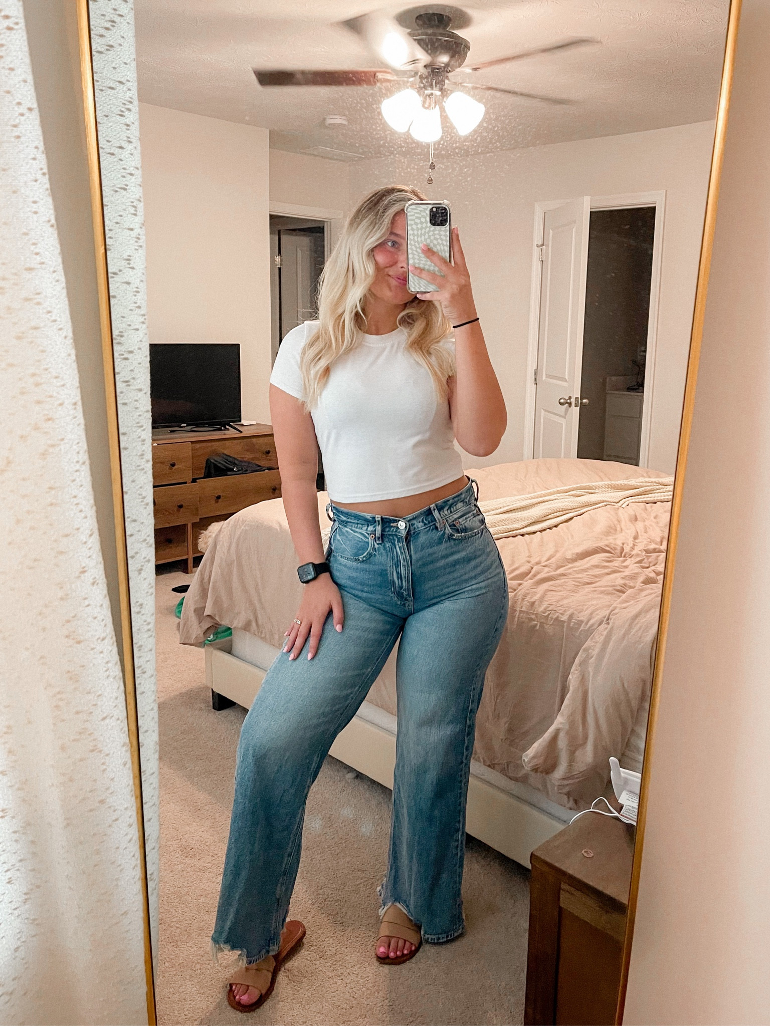 American Eagle jeans that are perfect for postpartum!!!

#LTKGiftGuide #LTKFind #LTKfit