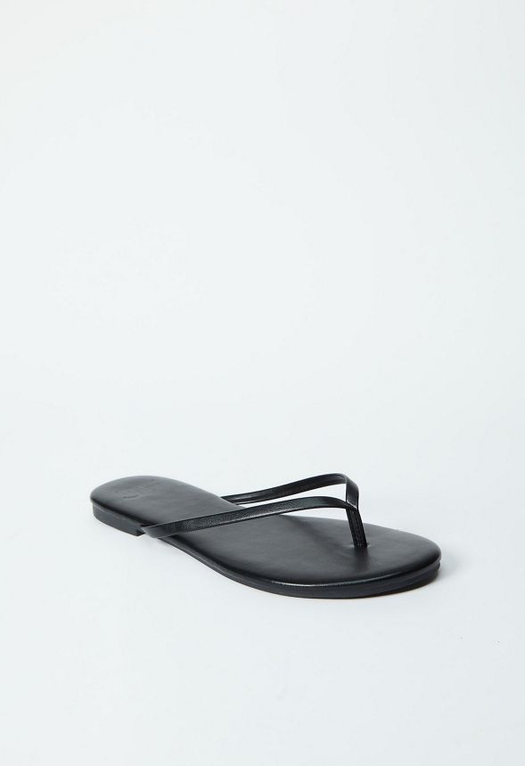 Layla Flat Thong Sandal | JustFab