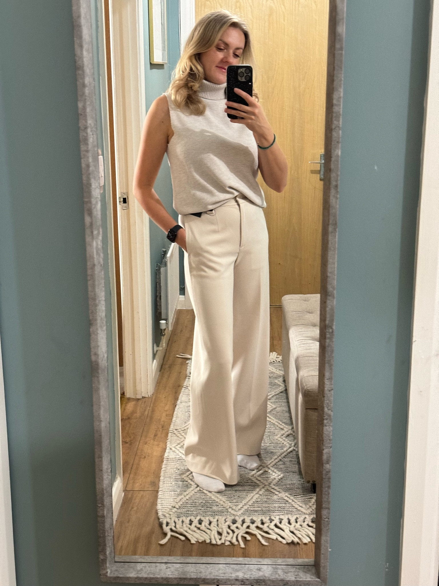 All cream #widelegtrousers #nieesia25 #ootd #onetone

#LTKover40 #LTKstyletip