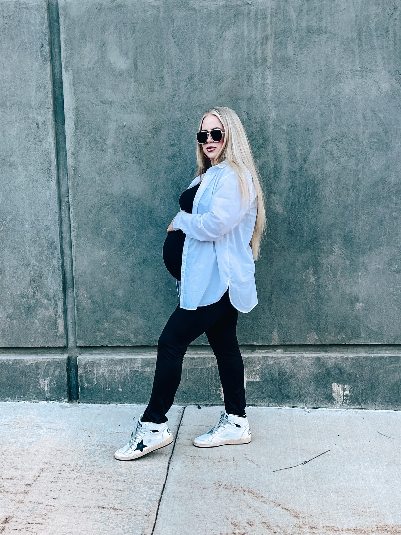 Black jumpsuit non maternity 



#LTKbump