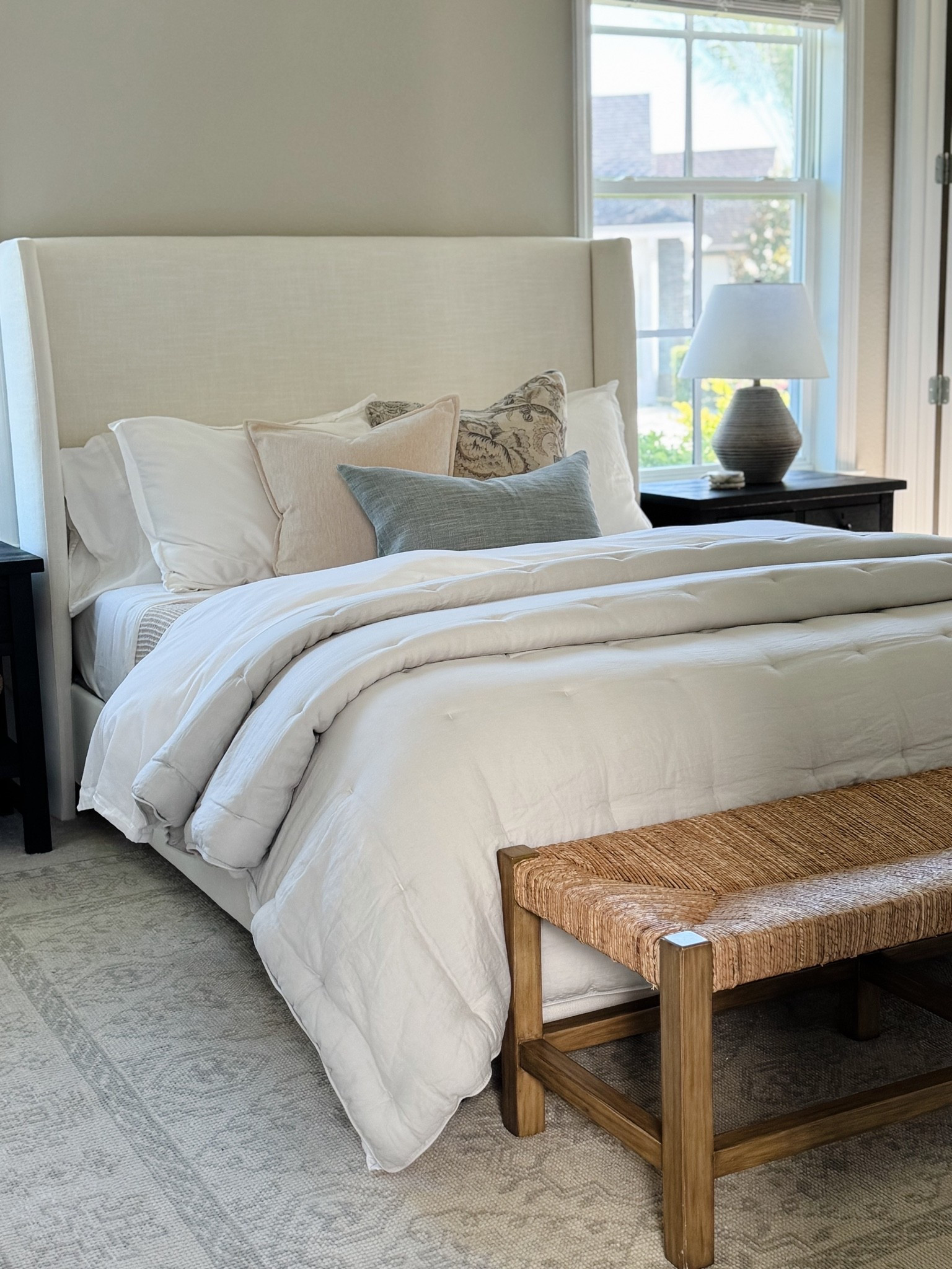 🚨 Wayfair SALE 🚨

Bed frame has 10,000+ ⭐️⭐️⭐️⭐️⭐️ reviews and is currently a part of the Wayfair sale! 

Bed, bedding, bed frame, bedroom, gray, beige, California style, home decor, linen, blue, lamp, sheets, quilt, duvet, blanket, pottery barn, Target

#LTKU #LTKHome #LTKSaleAlert