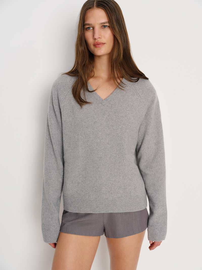 Walton Cashmere V-neck | Reformation (Global)