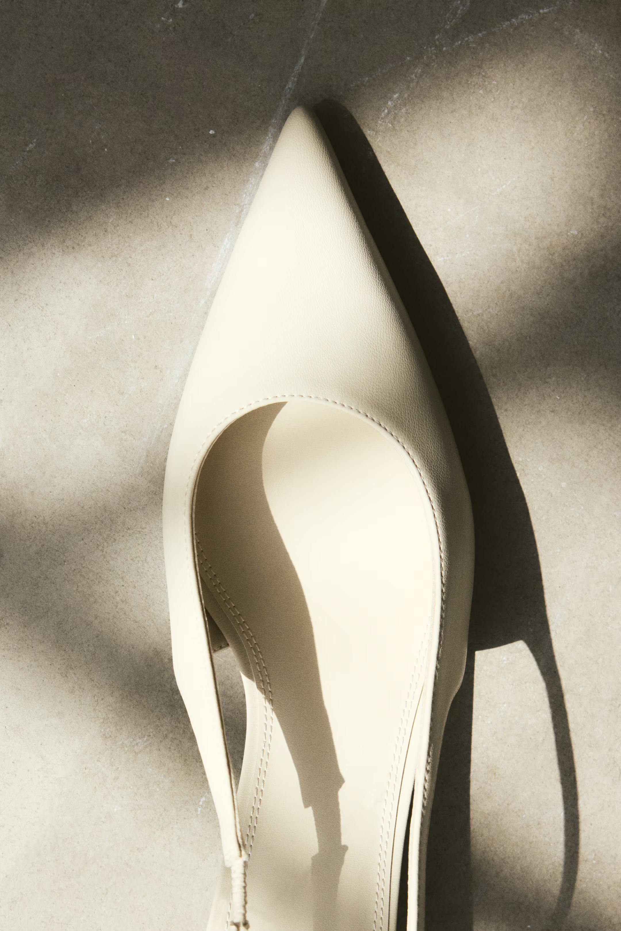 Kitten-Heeled Pointed Slingbacks | H&M (US + CA)