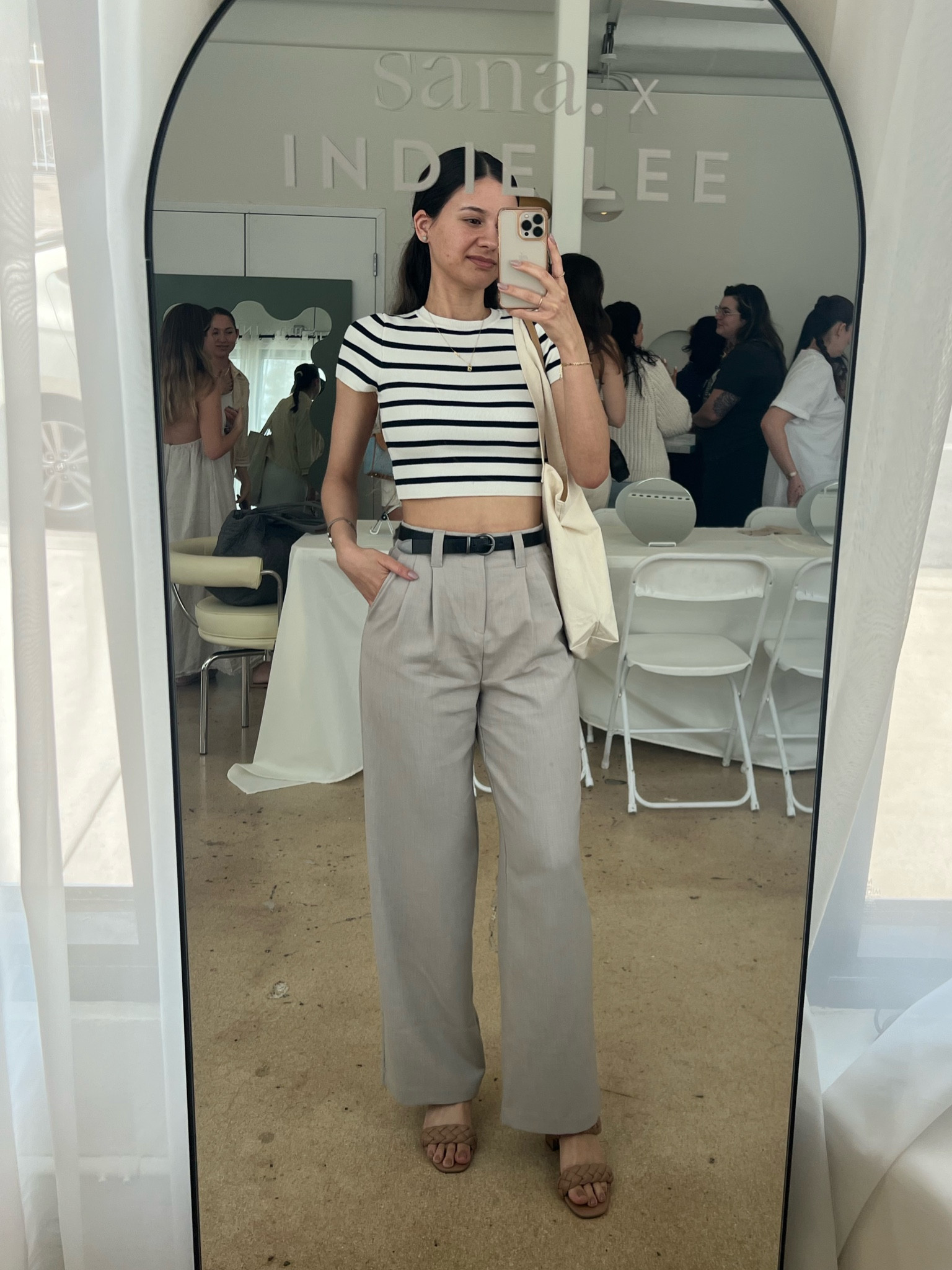 Love these pants 
At 50% off pants ‼️
Wearing size 2 petite 

#LTKfindsunder50