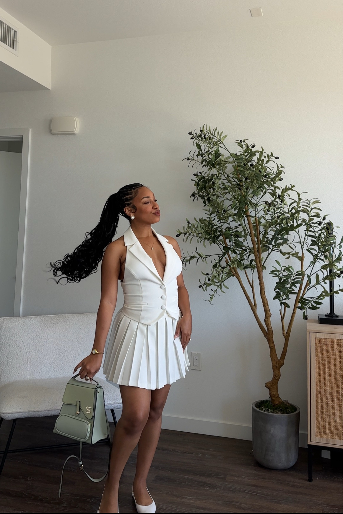 White Spring Outfit Idea 

#LTKPetite #LTKStyleTip