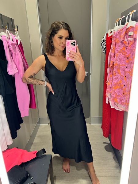 This slip dress is the perfect wedding guest dress and only $28! The straps are stretchy. I’m wearing a small but it’s a little tight around the girls. Also comes in several colors  

#LTKWedding #LTKFindsUnder50 #LTKSeasonal
