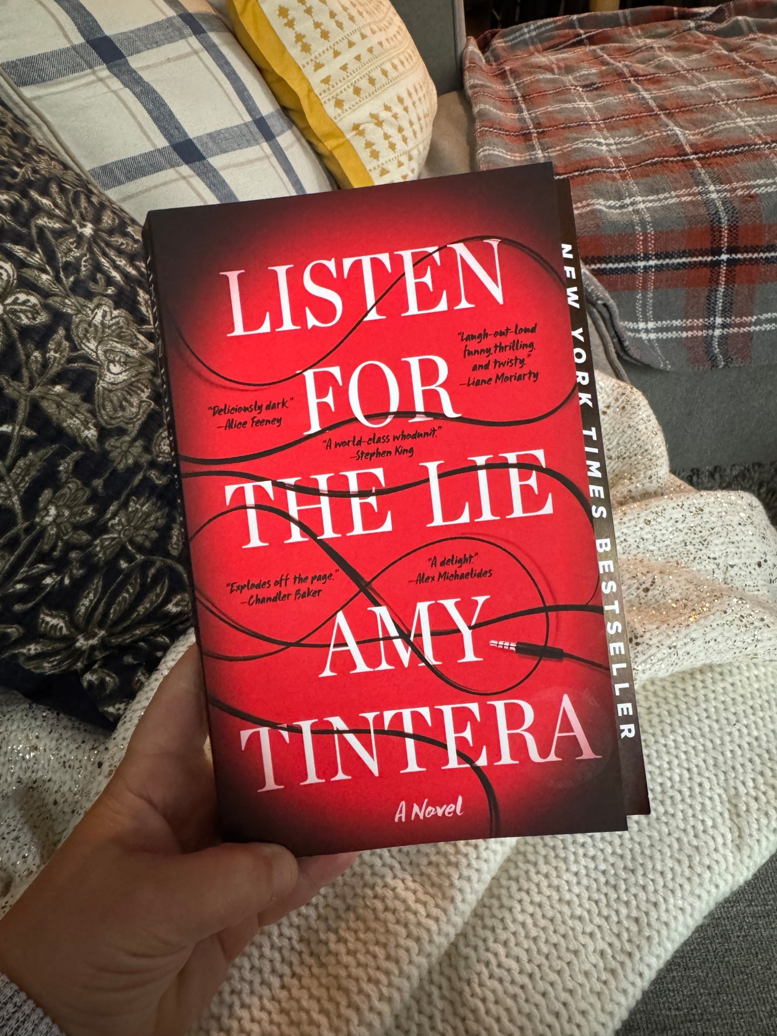 Read this in a day! 

⭐️⭐️⭐️⭐️

#LTKGiftGuide #LTKHome