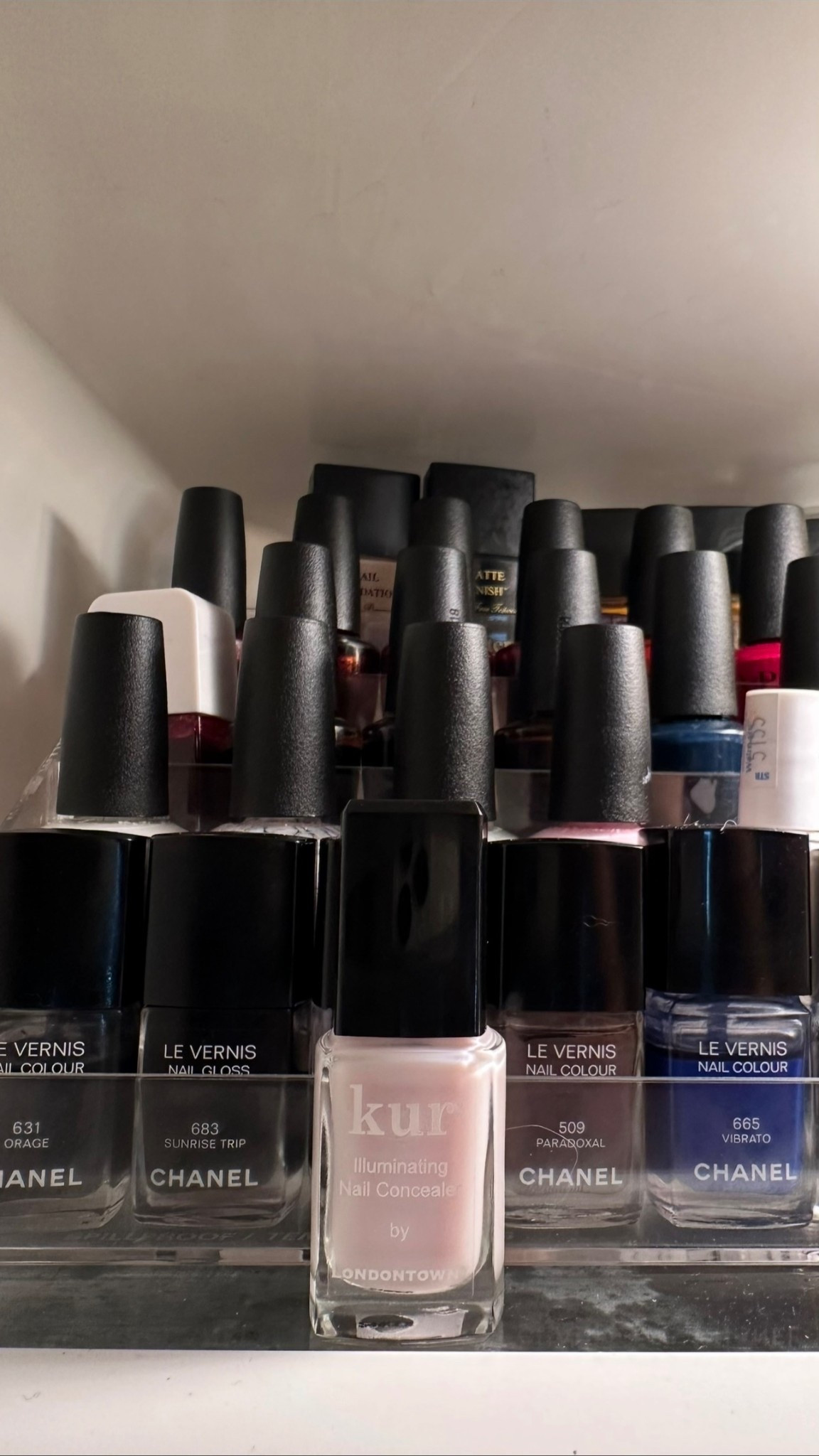 BEST NAIL POLISH FOR THE SOAP NAILS TREND

I love this polish as it acts as a concealer for your nails, making them look super clean and even colored. It’s the perfect cool toned pale pink. It also comes in other neutral shades!

It’s also helpful for strengthening your nails.


#LTKBeauty #LTKHome
