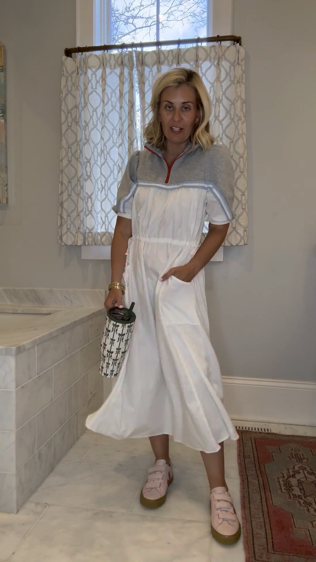 This mixed media dress is so so good. Perfect to throw on to go watch sports or run errands. Super comfortable and love the pockets!

Dress - xs
Shoes - 8 