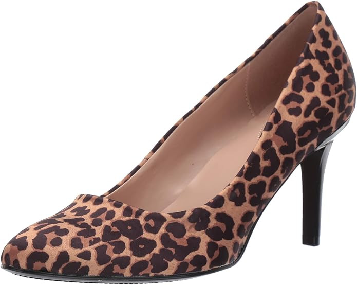 Bandolino Women's Cait Pump | Amazon (US)