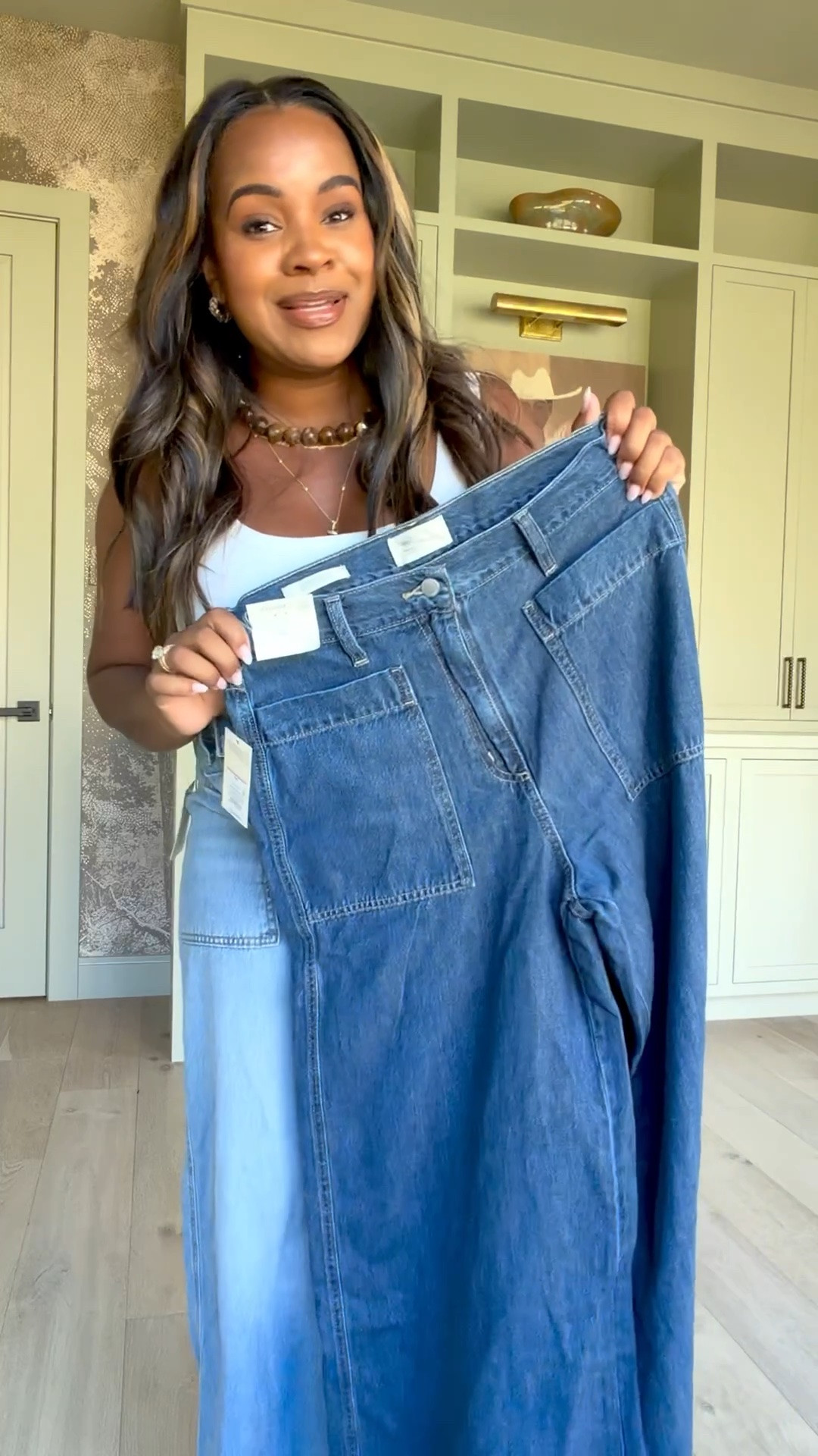 The jeans you NEED!

#LTKSeasonal #LTKgrwm #LTKootd