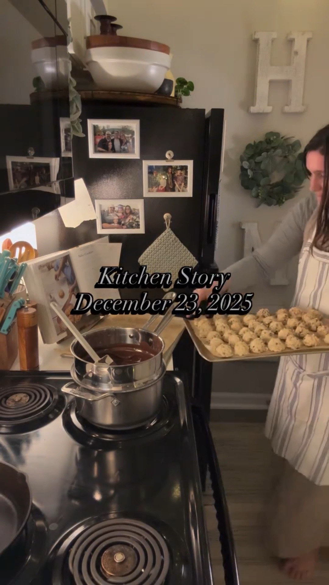 Yesterday was Christmas shopping and a full day out, but what stayed with me came later. Back home in the kitchen. Baking with Lily. Silo cookies and Jo’s peanut butter balls from Magnolia Table, Volume Two. Flour on the counter, the oven on, and the house finally quiet.

Some days don’t need to be big to be meaningful. They just need a place to land.

Gracefully yours,
🫶🏻 Jeanie Jo

#foodwriter #kitchendiaries #homebaking
#holidaykitchen #slowliving

#LTKdayinmylife #LTKmomlife #LTKfoodie