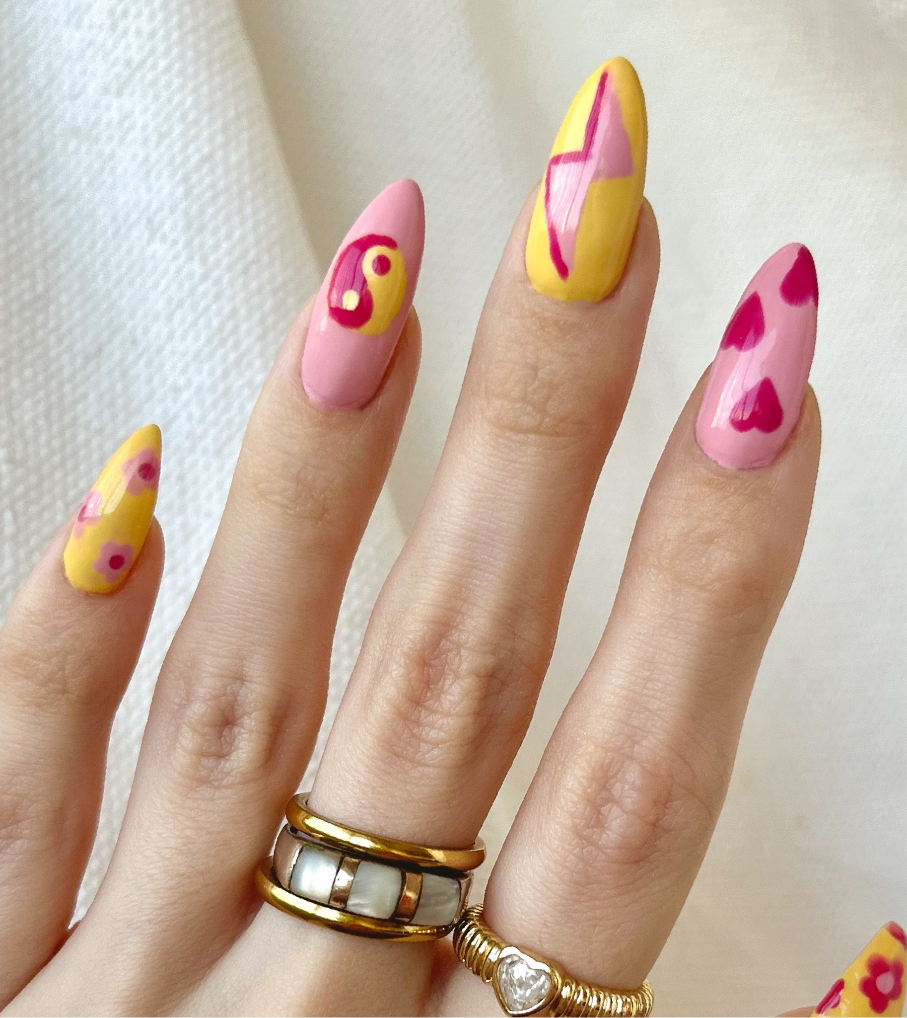 Deu saudade de fazer unhas com design diferente 

#LTKbeauty #LTKbrasil