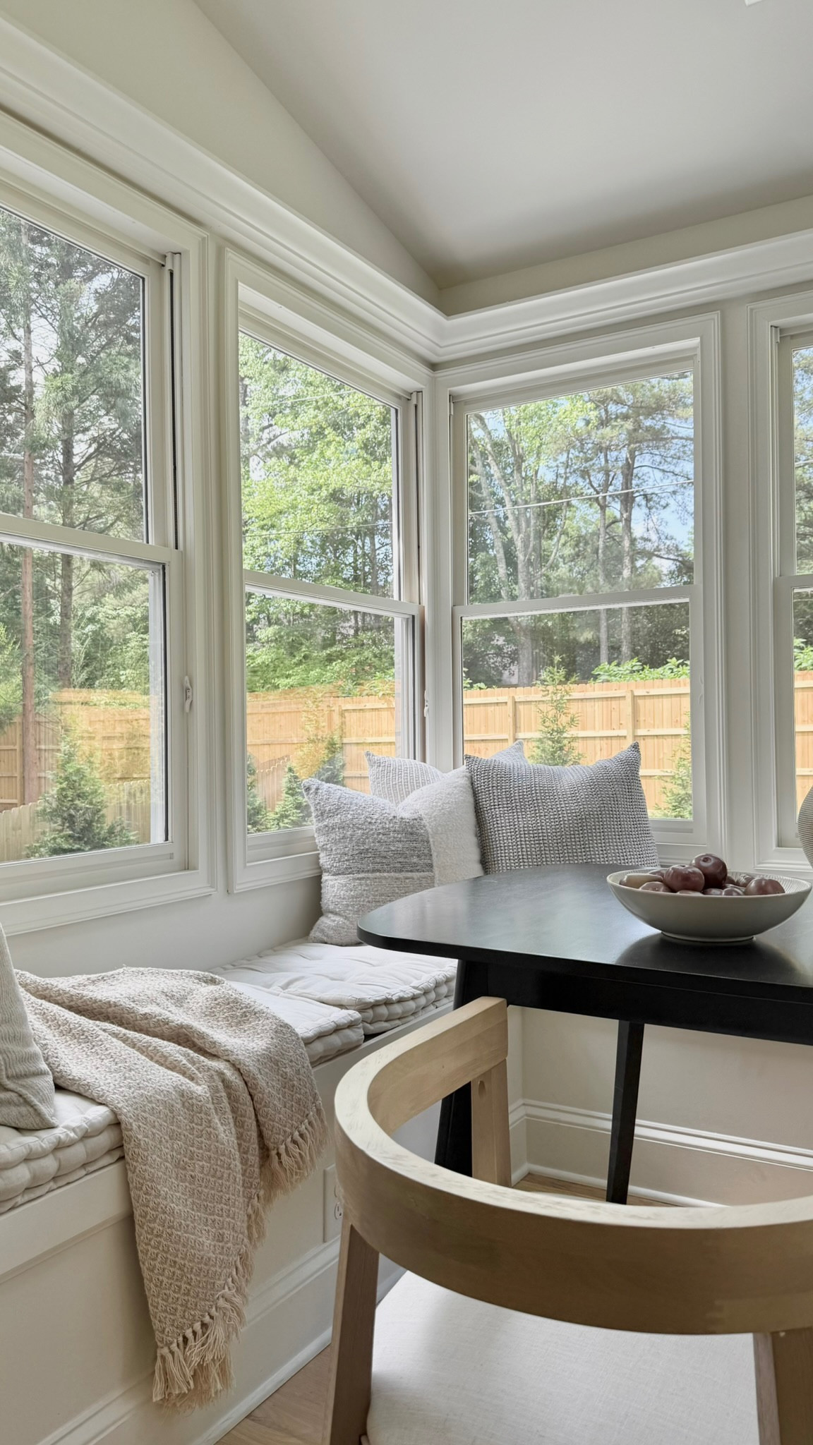 If you know me, I love cozying up under a good blanket (even in the Summer!). As the weather is warming up, I’m starting to swap out my heavier blankets for more lightweight throws and I am loving this one I found from @americanflat_ . It has just the right amount of weight to feel cozy while still being breathable and seasonally appropriate. They have so many good neutral options, check out this one and some of my other favorites below or at the link in my bio!

Lightweight Blanket | Neutral Home Decor | Affordable Home Finds | Cozy Throw Blanket | Kitchen Nook Styling 

 #cozyhomedecor #throwblanket #layeredtextures #neutraldecor #kitchennook #homestyling