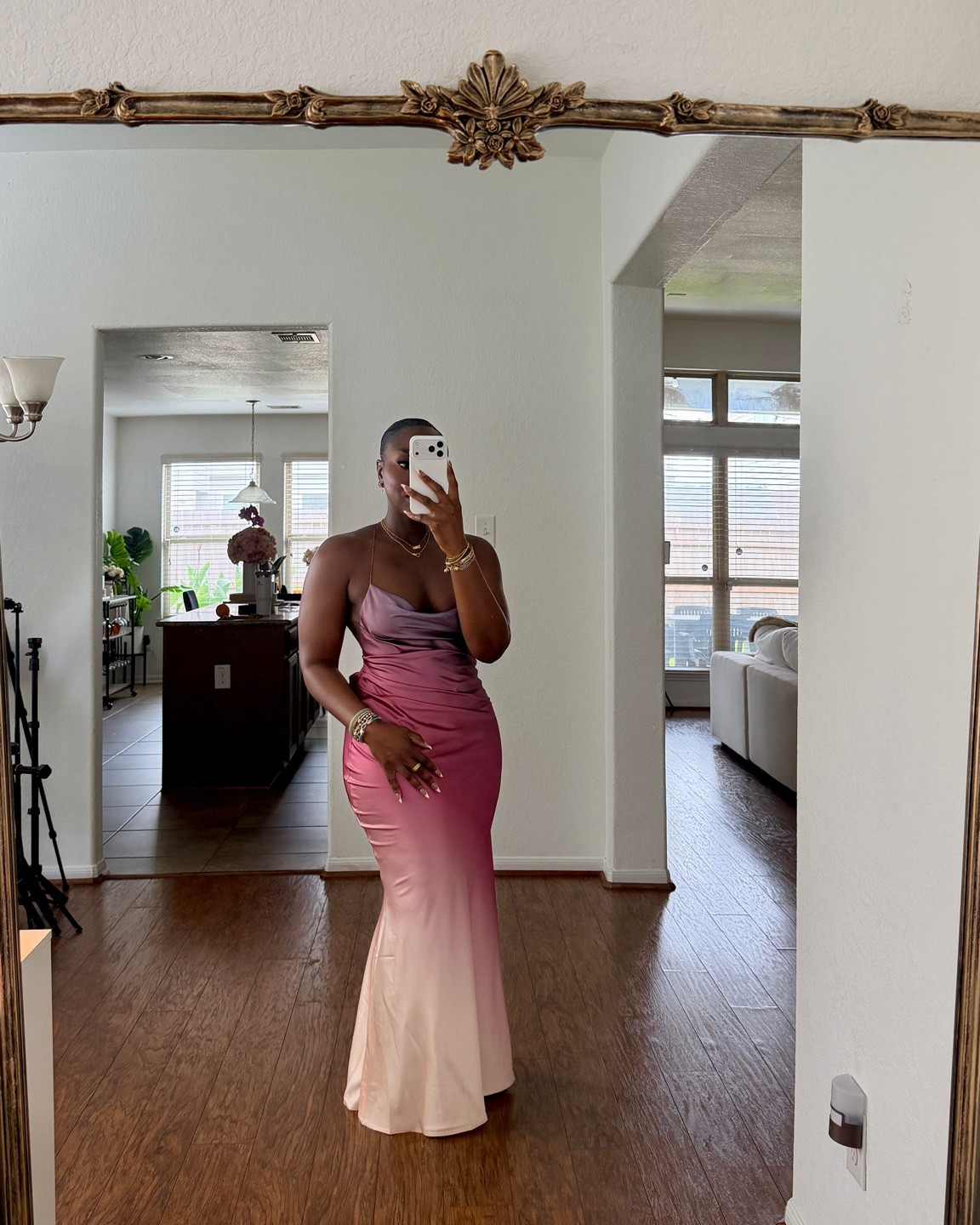 Cannot wait to wear those backless, maxi dress on vacation! I’m wearing a size large.