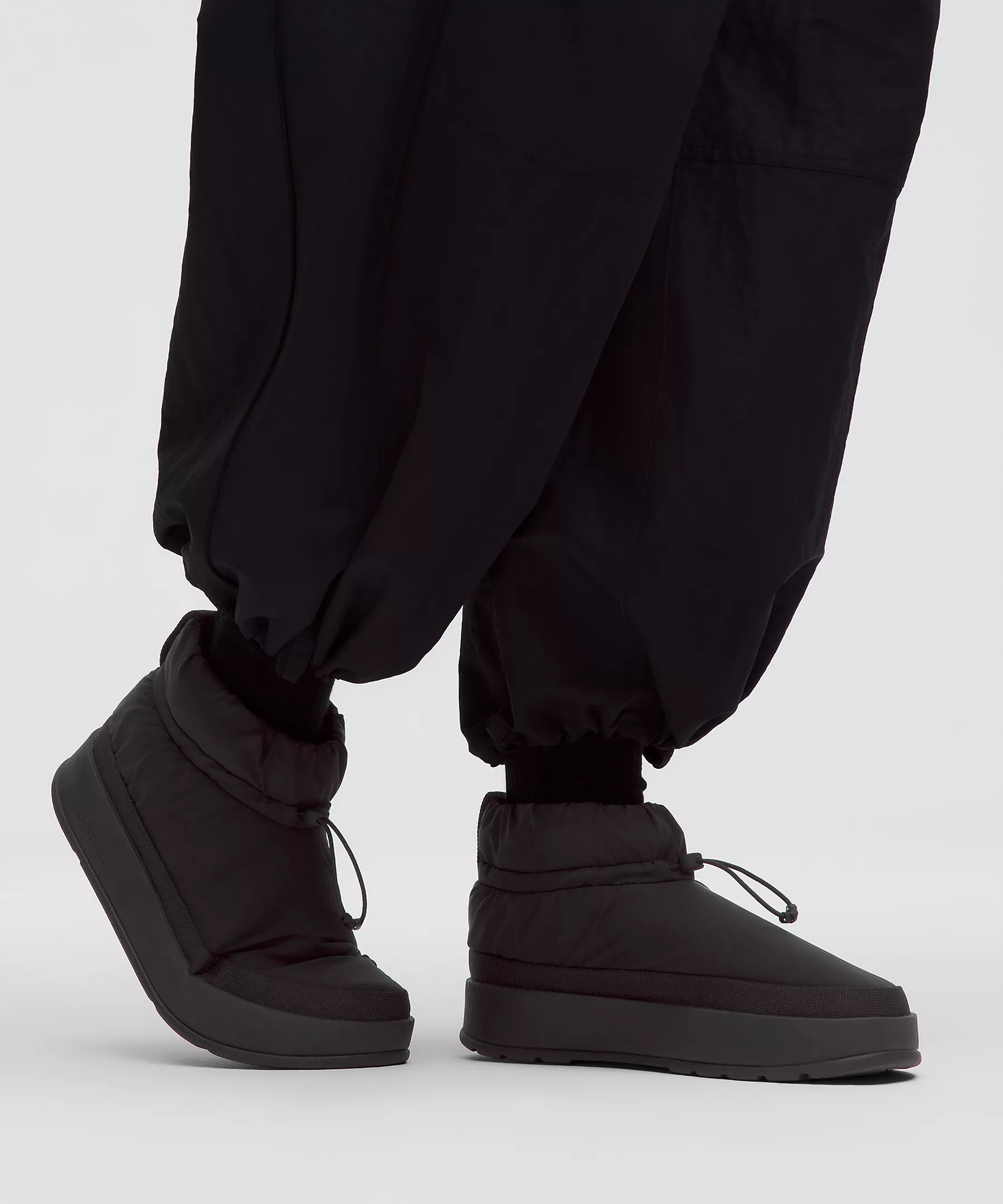 Women's Wunder Puff Mini Boot | Lululemon (US)