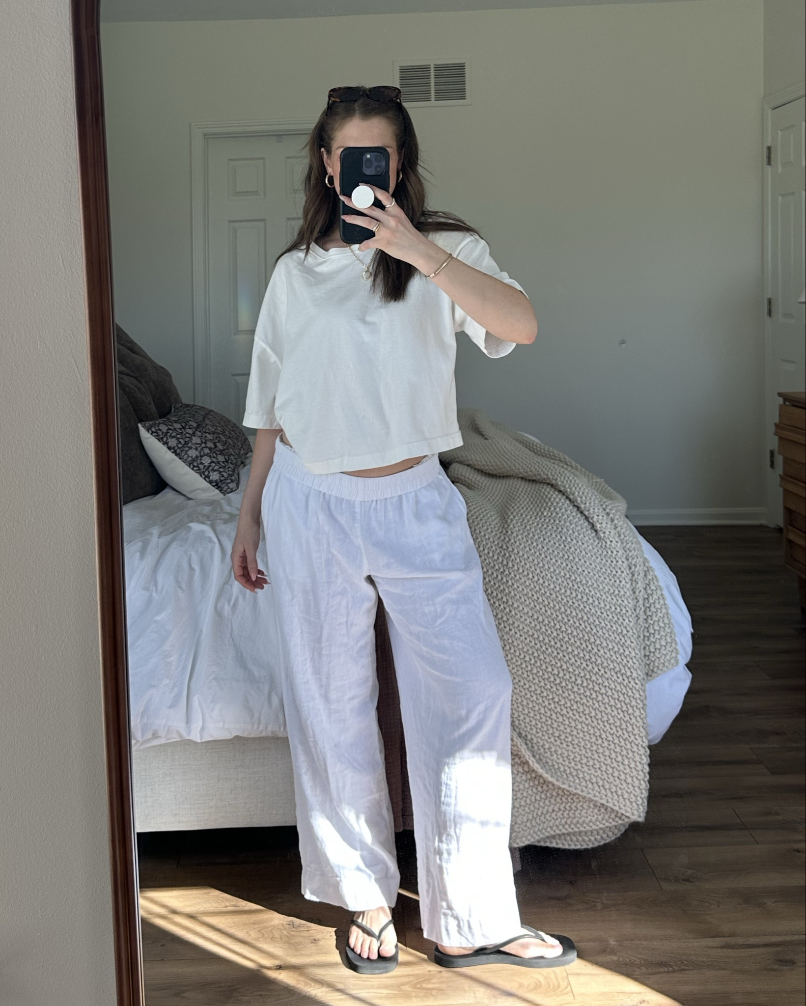 monochromatic 🤍

#LTKgrwm #LTKmomlife #LTKootd