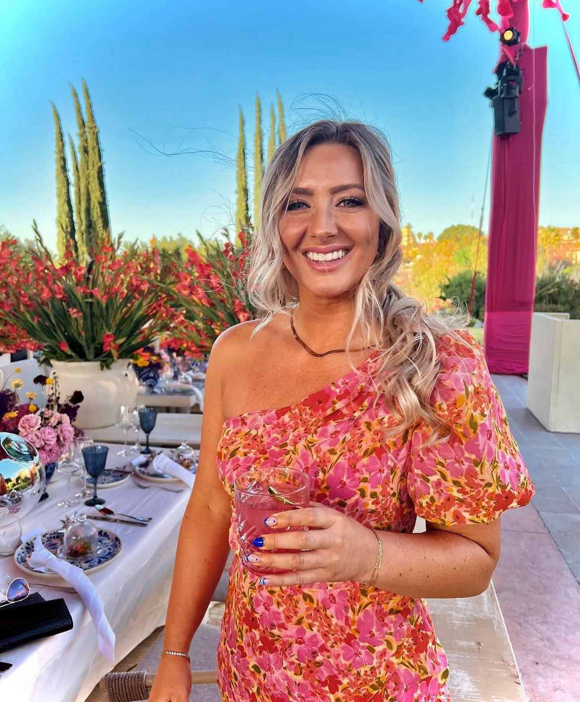 
Printed Floral Midi Dress
Fitted Bodice with Asymmetrical Hemline
One Shoulder Puff Sleeve
True to Size
Length 48”

I am wearing a M

#LTKwedding #LTKmidsize #LTKtravel