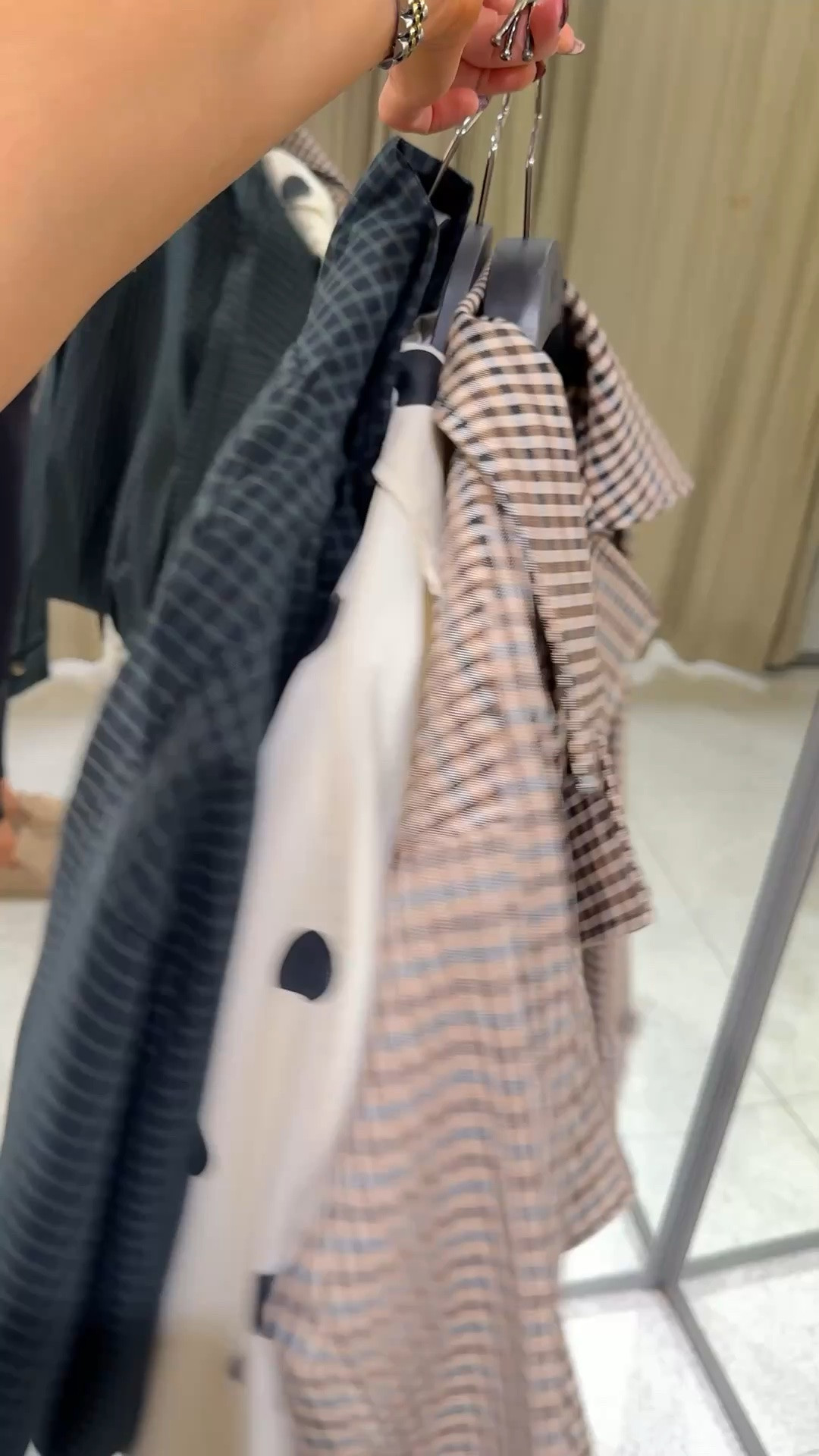 Styling the coral checked Zara coat 2 ways. The coat is water repellent too xx

#LTKuk #LTKautumn