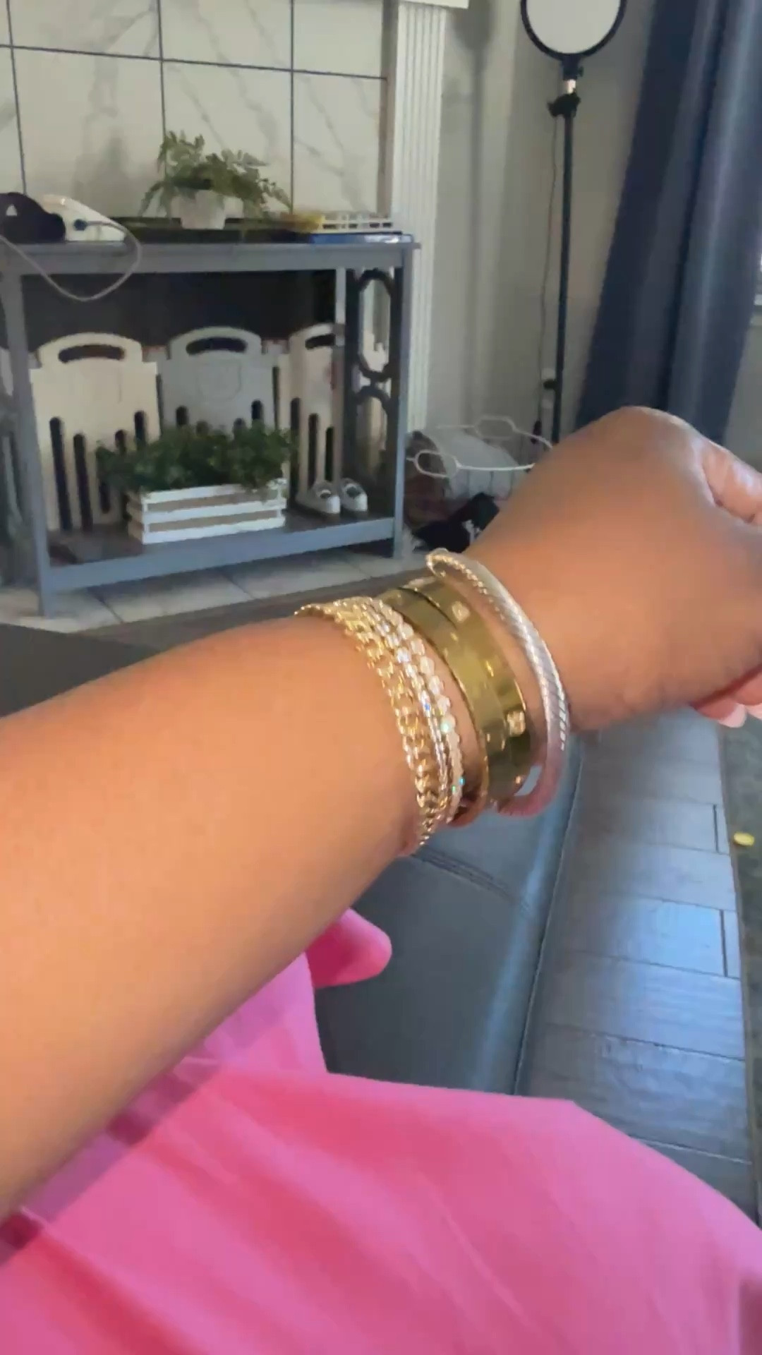 Arm stack  

#LTKBeauty #LTKootd #LTKvlog