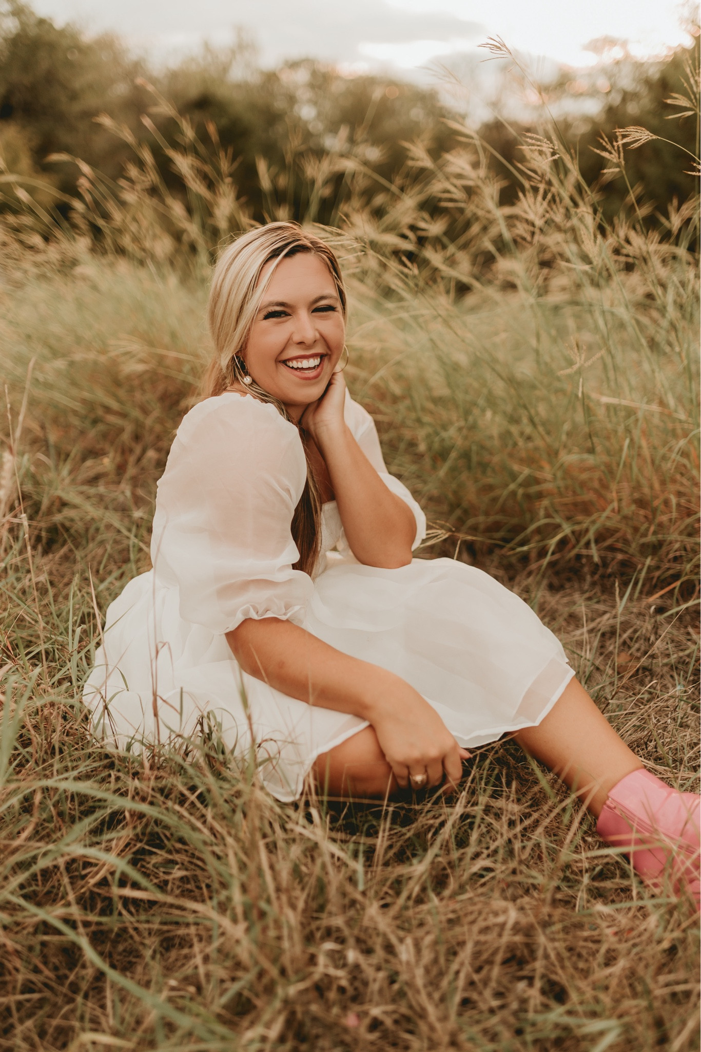 Smile big, laugh often and get a pair of pink boots 🩷🫶🏼✨


#LTKShoeCrush #LTKFindsUnder50 #LTKStyleTip