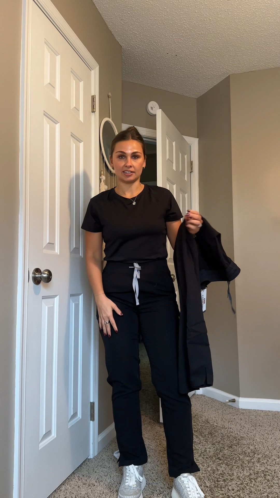 FIGS VS DOOPS

#LTKShoeCrush #LTKFindsUnder50 #LTKWorkwear