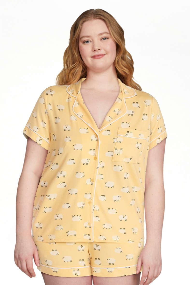 Joyspun Women's Dreamy Soft Collection Notch Collar Top and Shorts Pajama Set, 2-Piece, Sizes XS-... | Walmart (US)