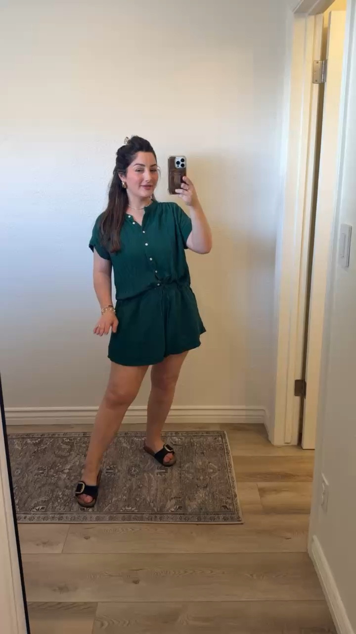 Gap set on sale! 
Colors and sizes are selling fast! Sale ends 5/15 

I’m 5’0” 145lbs 
Top size small petite 
Shorts size medium petite 

Travel outfit Vacation outfit
Mom outfit 
Summer fashion 
Petite fashion 

#LTKPetite #LTKFindsUnder50 #LTKSaleAlert