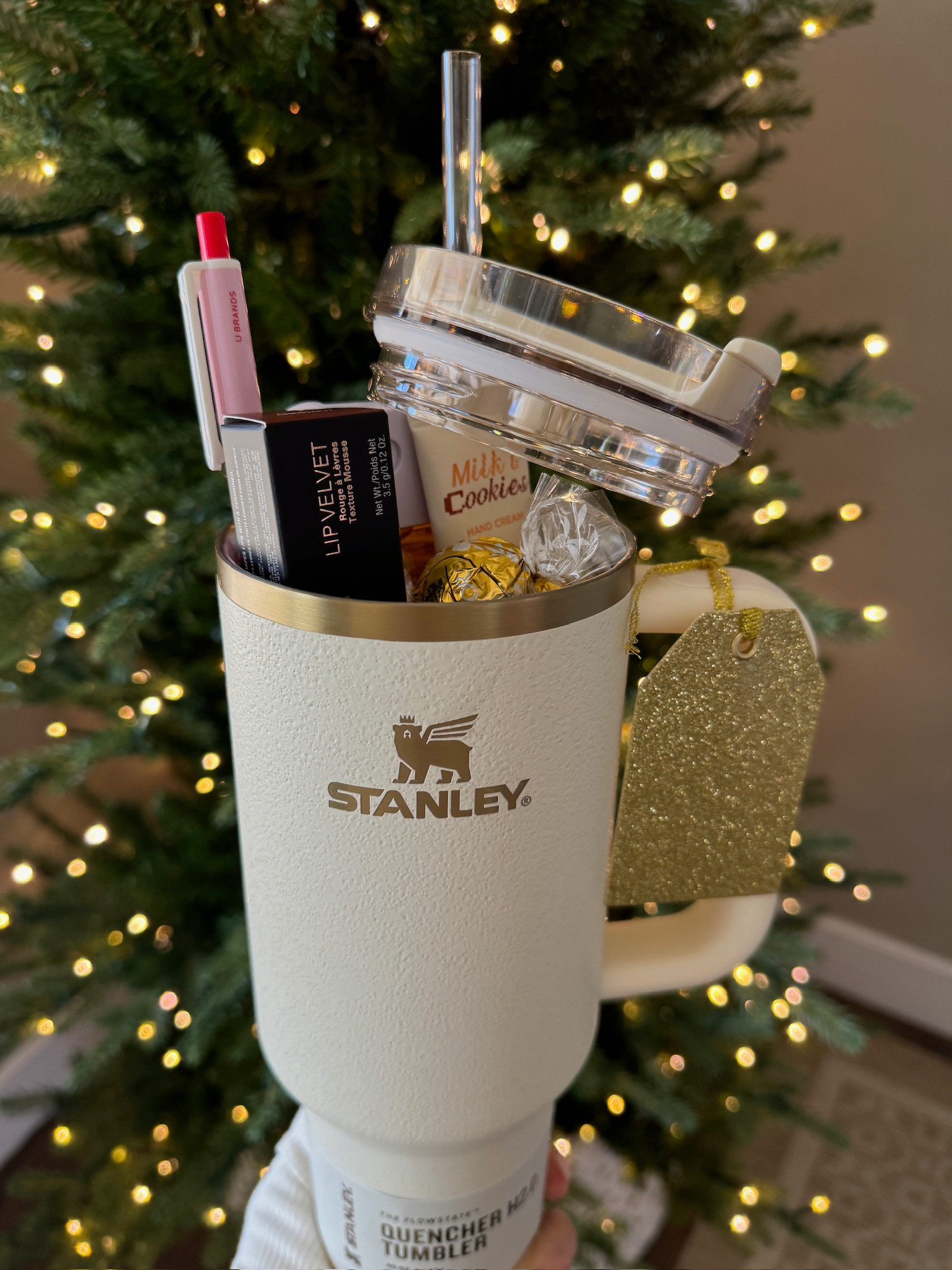 Teacher Gift Idea!! This would be great for anyone else!! 

stanley cup, touchland hand sanitizer, hand cream, teacher gift, gift idea, gifts for teacher, gifts for christmas 

#LTKHoliday #LTKSeasonal #LTKGiftGuide