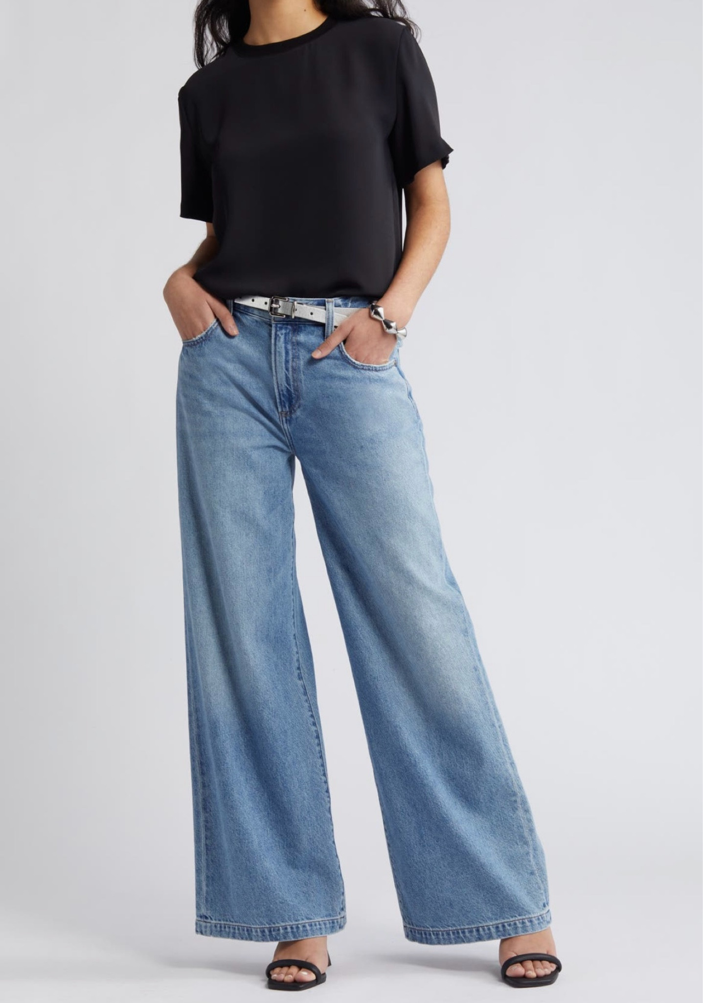 Wearing a small in the top, prob could do an XS for a true fit but I like this one being slightly relaxed. #nordstrom #nordstrompartner @nordstrom

#LTKFindsUnder50 #LTKStyleTip #LTKFindsUnder100