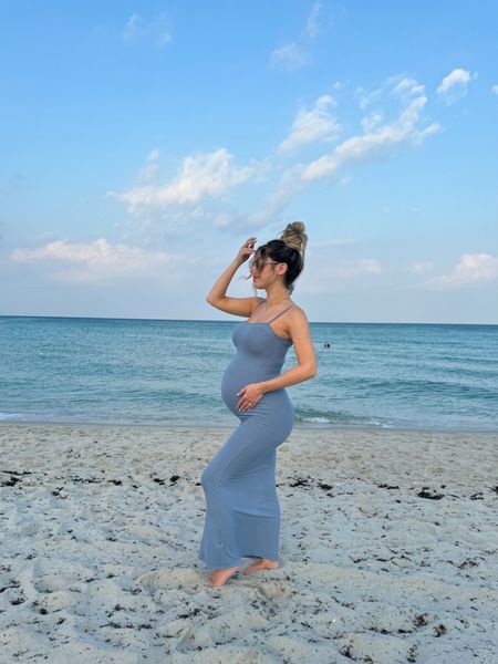 The BEST non maternity bump friendly dress! Under $50!! Multiple colors and I’m wearing a xs 🤍 also linking my bra and seamless undies that I swear by 

#LTKBump #LTKStyleTip #LTKFindsUnder50