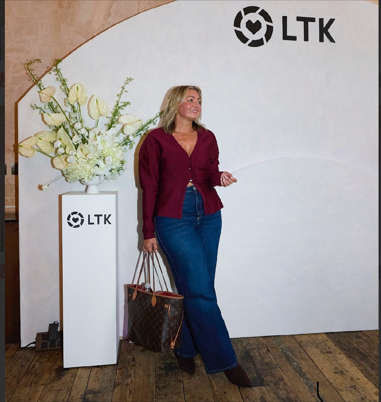 A little photo dump 📸📷 of my day with @ltk.creators 

Was so lovely to go to London and check out some amazing brands and see so many amazing gift ideas 🎁 and offers ahead of Black Friday I’ve lots of great products I’m going to sample for you all 

I couldn’t actually believe the goodie bags I mean insane ! And I actually WON something that’s been in my list in forever and was actually on my list to Santa ! The @braun_global hair removal device so I’ll share with you how I get on with this !! I’m so exited !

I have linked lots of these items so anything here you see including my outfit comment SHOP and the links of everything will come to your inbox 🤍🔗