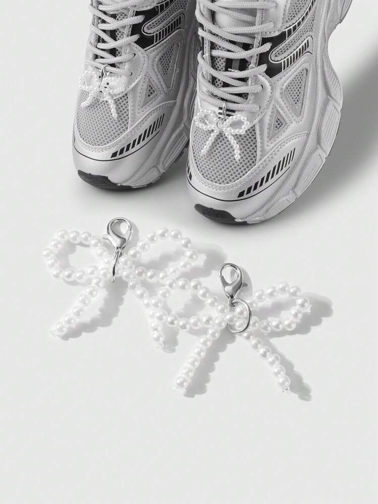 ROMWE Kawaii 2pcs Y2K Handcrafted Stylish High-Porosity White Faux Pearl, Silver CCB Bowknot, Lobster Clasp Decorative Fashion Shoe Clips Combo Set, Suitable For Women/Girls, Daily Wear & Holiday Gifts | SHEIN