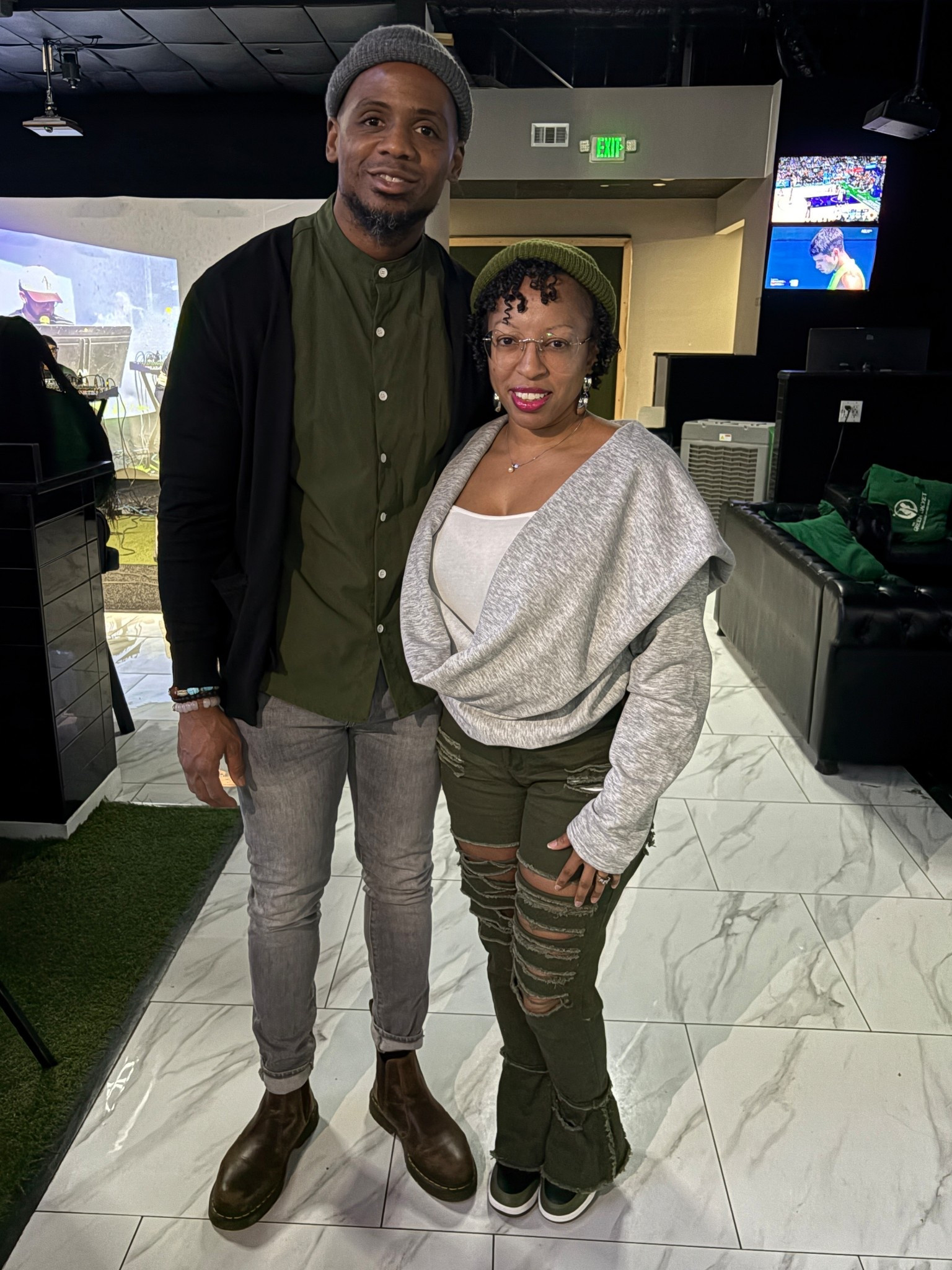 Olive and grey


#LTKootd #LTKMens #LTKdayinmylife