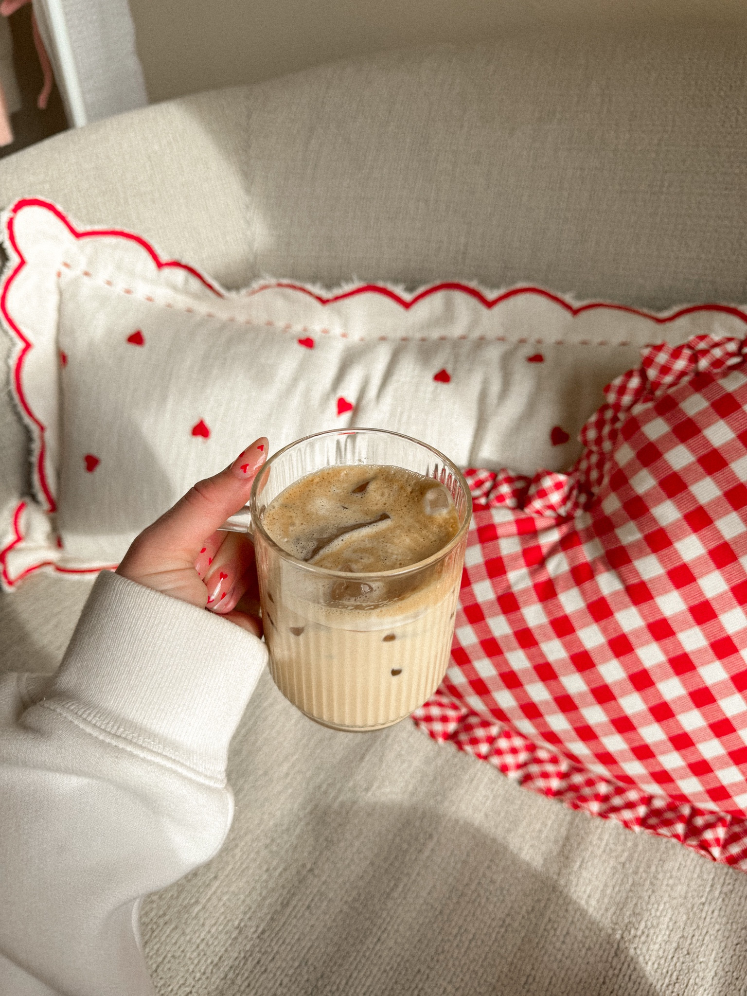 Valentine’s Day decor 

#LTKfindsunder50 #LTKhome #LTKSeasonal