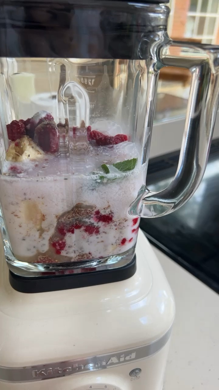 Smoothie maker 🍓🍌

I’ve had this for years and it’s amazing!! Blends ice and frozen fruits/veggies so well. Quick and easy to use and parts go in the dishwasher 🙌

#LTKfamily #LTKhome