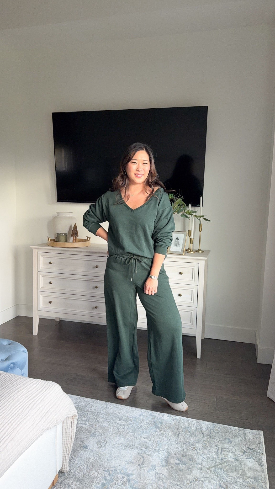 Target Fall / Holiday casual outfits I am loving as a size 6/8 curvy petite Mom!!
Green Off Shoulder Sweatshirt: Small
Green Wide Leg Pant: Small

holiday casual outfit, fall outfit, sweat set, fall style, cozy casual outfit, target, women’s fashion, trendy fashion 

#LTKSeasonal #LTKootd #LTKStyleTip
