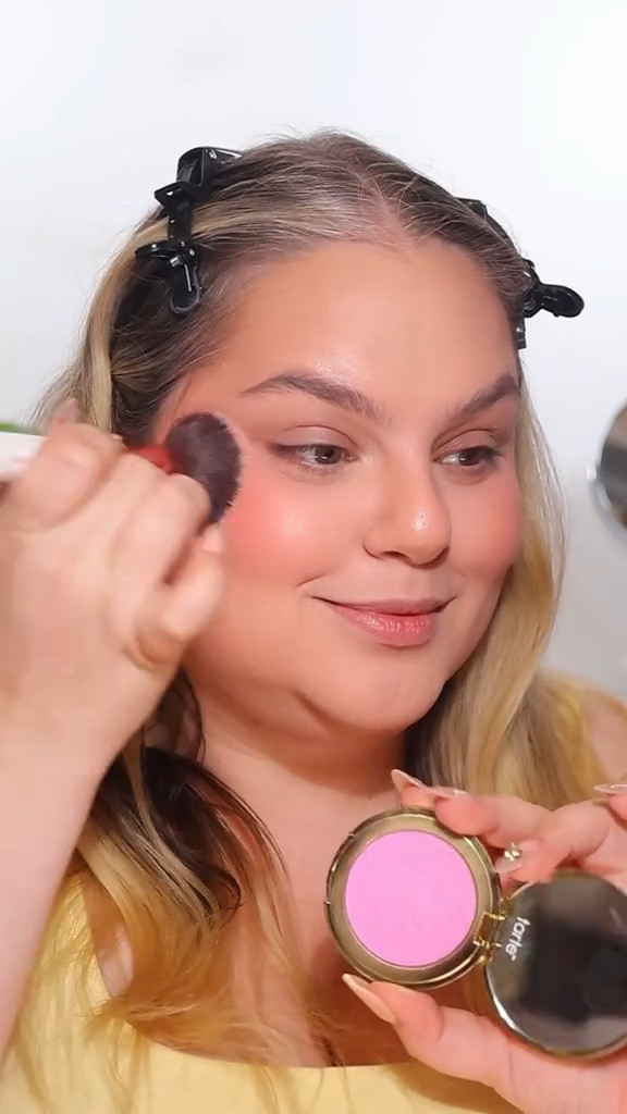 Gifts I would love to get this holiday szn… Tarte’s Energy blush 💗

#LTKGiftGuide #LTKgrwm #LTKBeauty