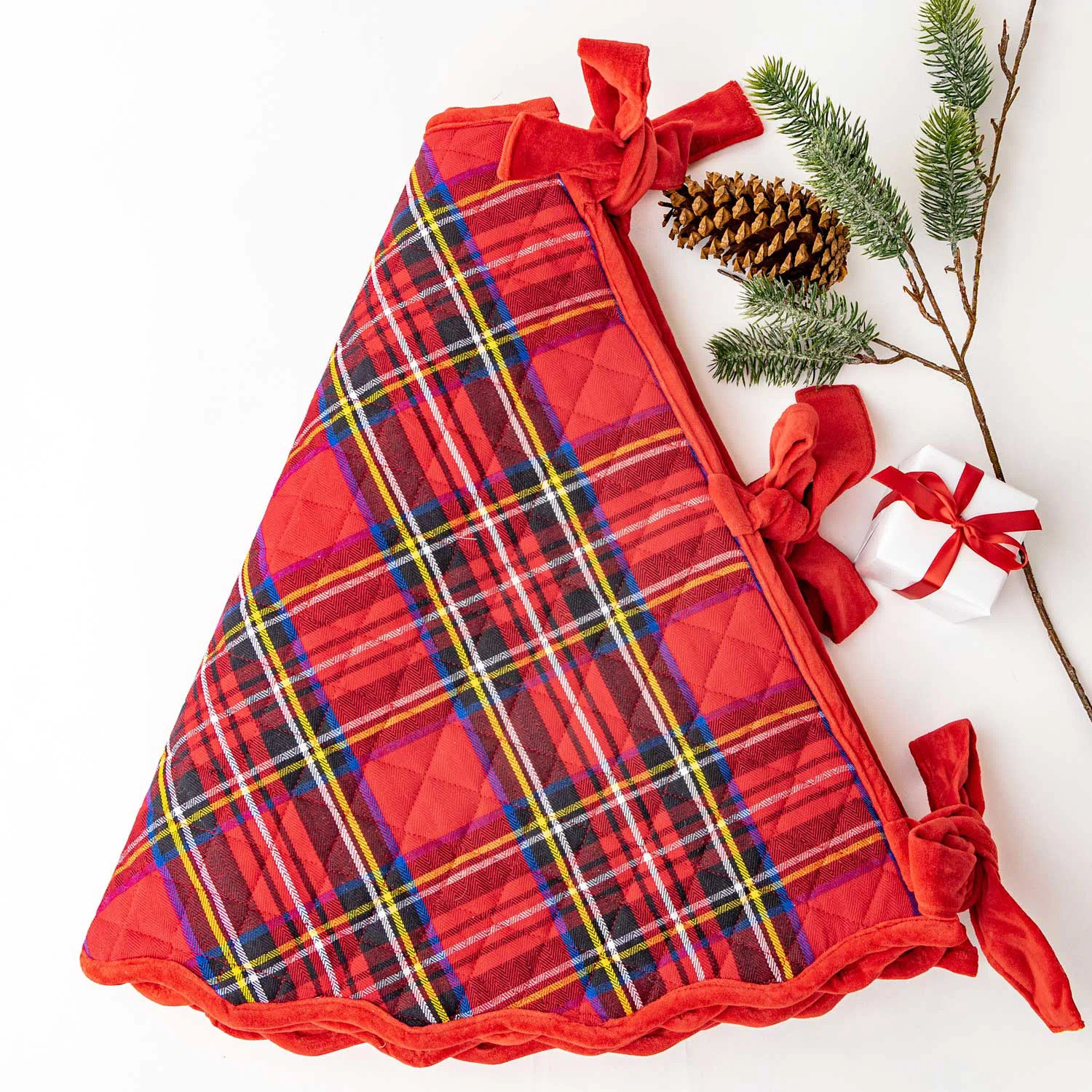 8 Oak Lane Red Plaid Quilted Tree Skirt | Wayfair | Wayfair North America
