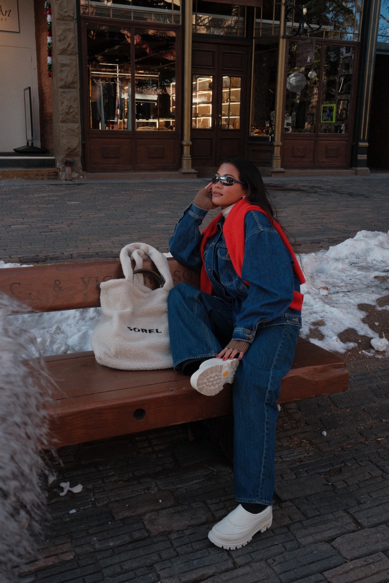 Winter city vibes with clogs and a fluffy bag ❄️

#LTKPetite #LTKOver40 #LTKootd