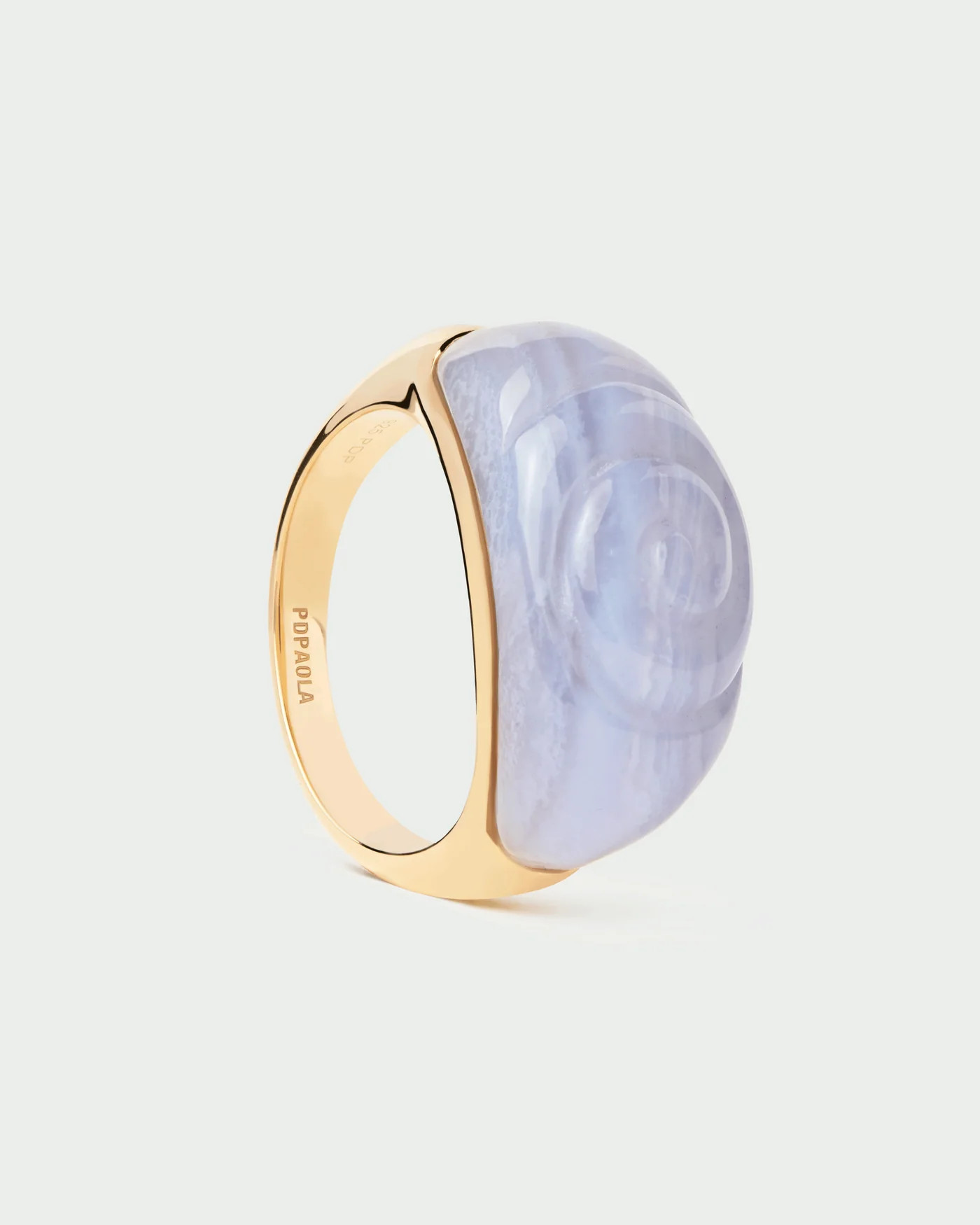 Blue gemstone sea snail ring with a gold-plated band | Blue lace agate Shell ring | PDPAOLA | PDPAOLA DE