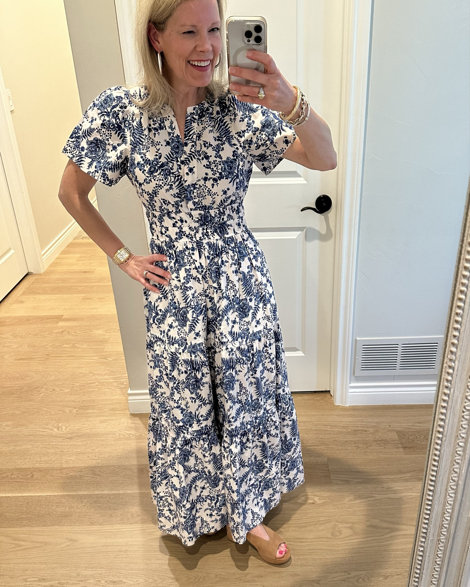 One of my favorite dresses is on sale for a limited time only! It fits true to size and is so beautiful and flattering. Comes in tons of different colors and patterns!♥️

#LTKGiftGuide #LTKParties #LTKWatchNow