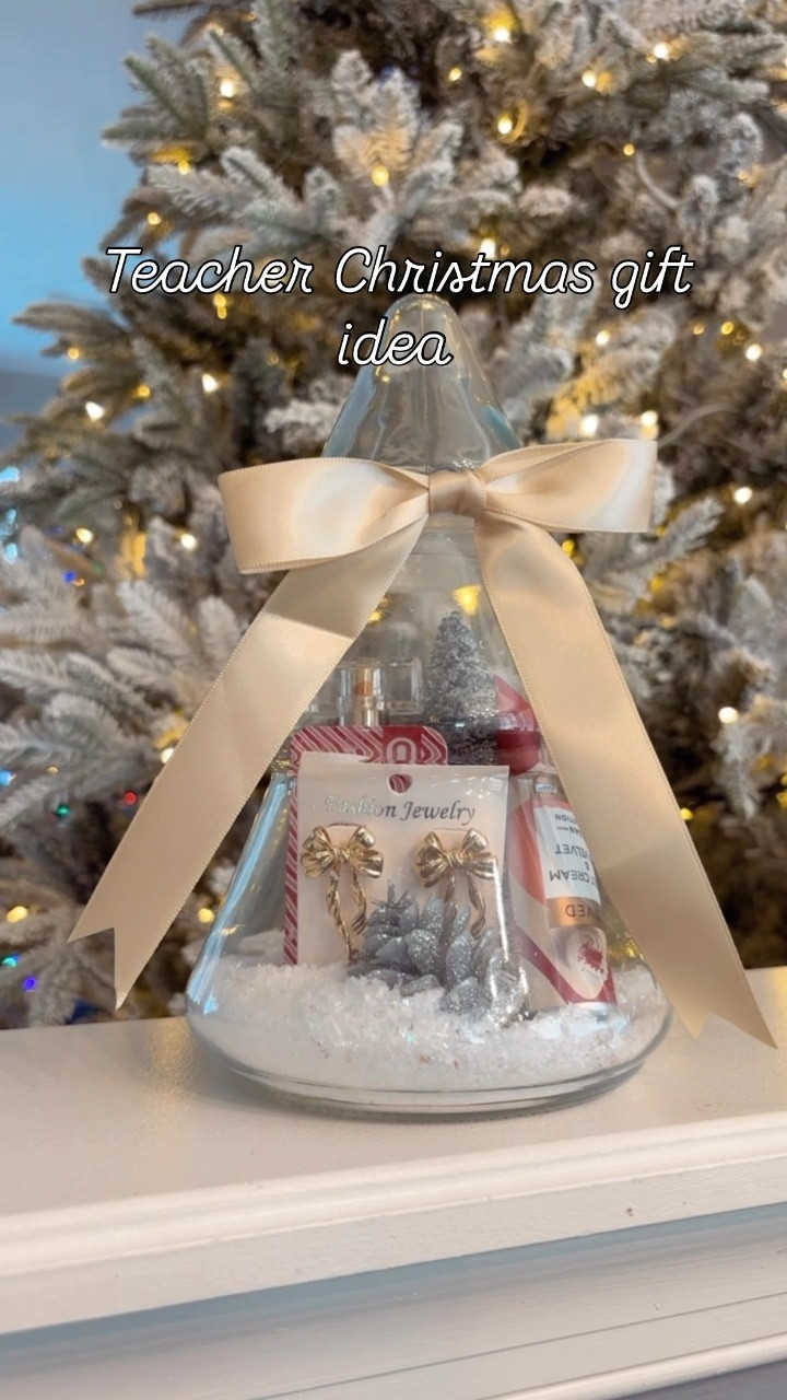 Christmas gift idea for teachers 🎄🫶🏻

#LTKHoliday #LTKWatchNow #LTKGiftGuide