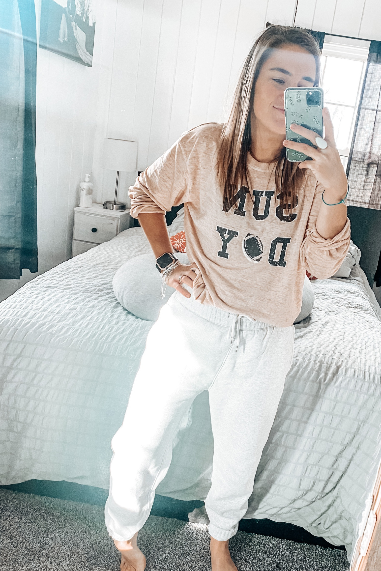 Super Bowl Sunday outfit 
Comfies 
Loungewear
Jogger sweats 

#LTKFind #LTKstyletip