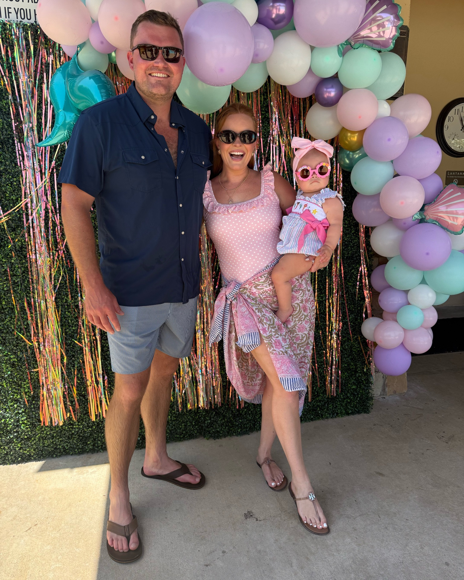 Avery’s first birthday “Oneder The Sea” theme 🧜🏻‍♀️🐚🌊 got most things off Amazon but let me know if I missed linking something!

First birthday party theme, under the sea themed birthday party, one year old party, first birthday, mermaid theme