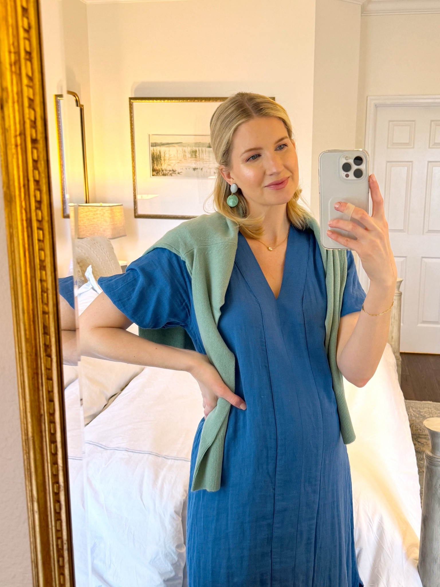 The easiest gauze mid-length Lake caftan that comes in 5 colors! Currently 50% off. I’m in a size small and fits a baby bump! Also note that it’s slightly sheer so I wear a half slip! 

#LTKSpringSale #LTKSeasonal #LTKbump