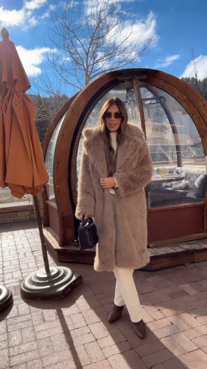 living in these coats lately! use code HOLLIE50 for 50% off- today only!

wearing a small 🫶🏼 

 #LTKHoliday #LTKootd #LTKSaleAlert