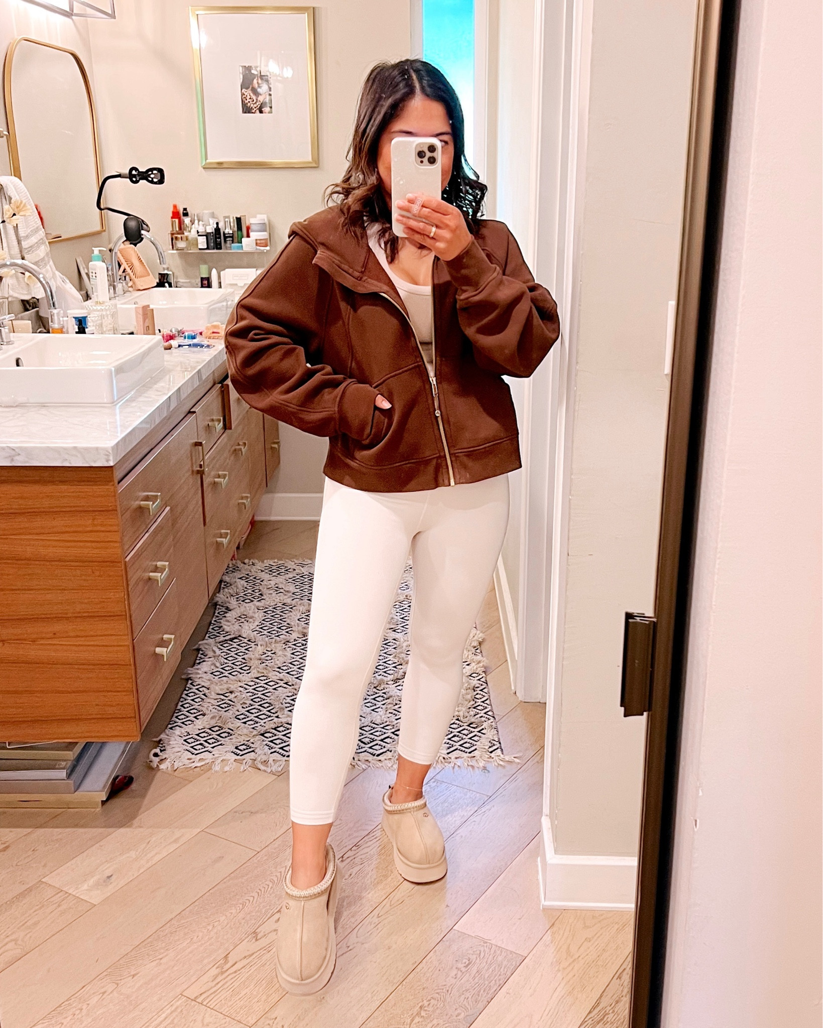 Casual fall mom outfit, school drop-off mom outfit 


#LTKSeasonal #LTKshoecrush #LTKstyletip