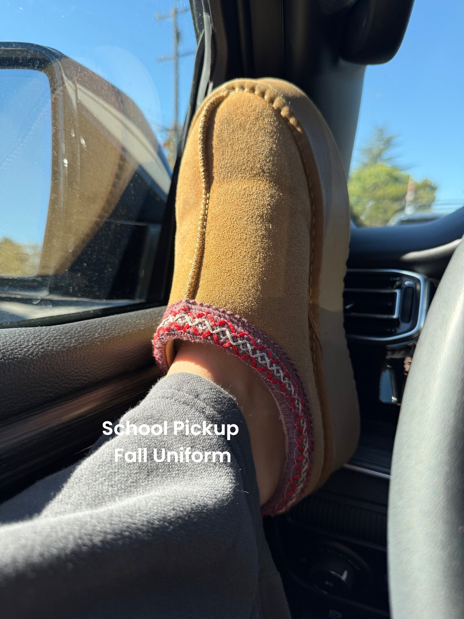 The coziest fall things to wear to pick up at school 

#LTKSeasonal #LTKFindsUnder50 #LTKSaleAlert